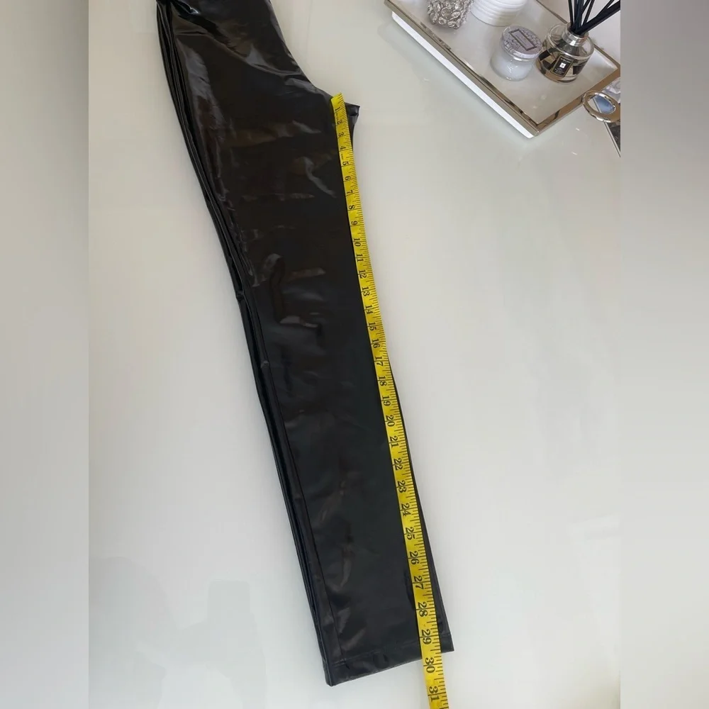 H&M Divided black faux pantent leather vinyl leggings - Picture 3 of 14
